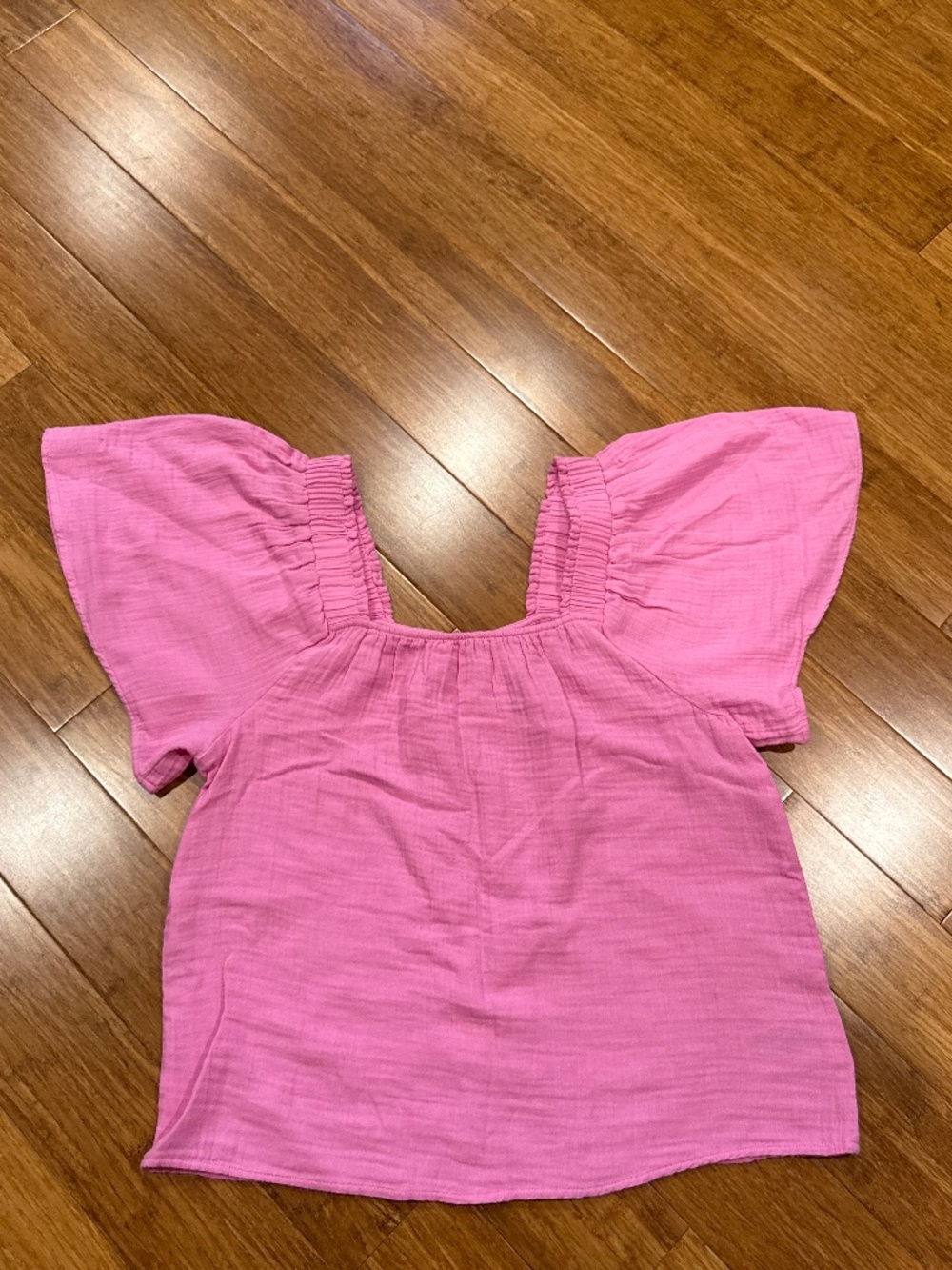 GAP woman’s pink cotton top